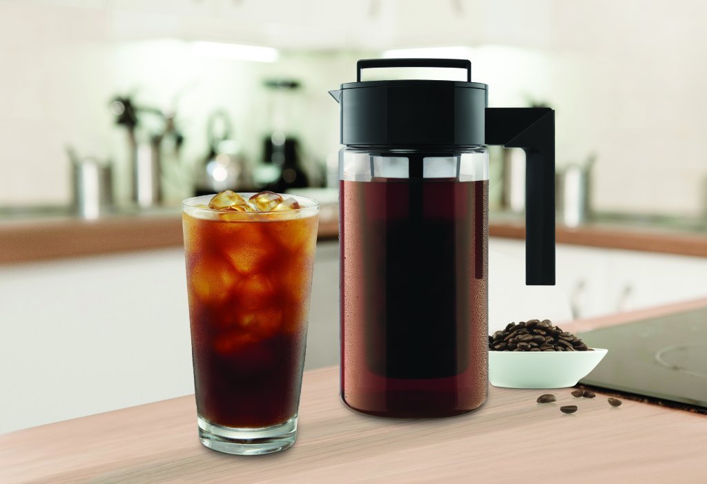 Takeya 10310 Patented Deluxe Cold Brew Iced Coffee Maker with Airtight Lid  & Silicone Handle, 1 Quart